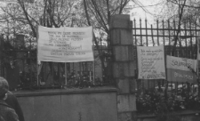 Zdjęcie z pogrzebu Jerzego Popiełuszki 1440