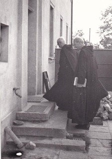 Wizyta opata prezesa Kongregacji Zwiastowania Najświętszej Maryi Pannie o.Ambroise Wateleta.28-30 sierpień 1987 r.